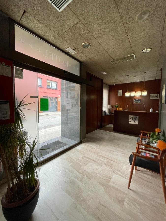 Hotel Sant Celoni Luaran gambar