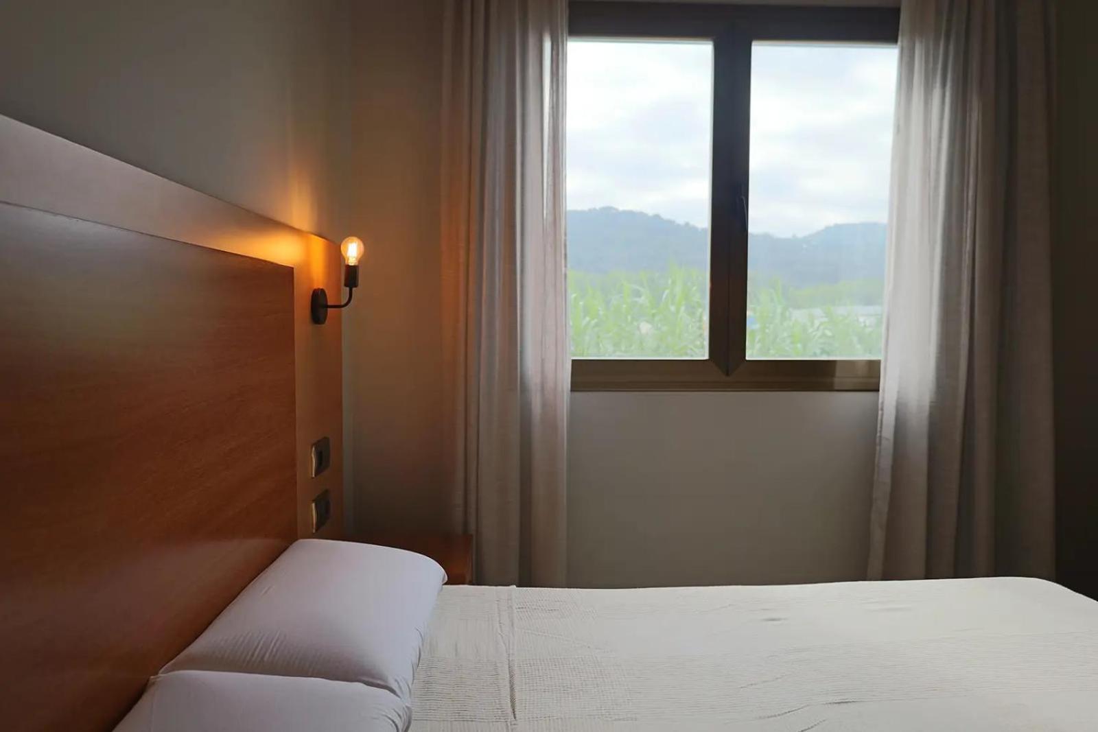 Hotel Sant Celoni Luaran gambar